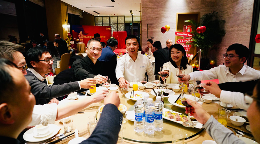 变革创新，突破前行 | XPJ储能2023年终总结大会及2024年迎新年会圆满落幕