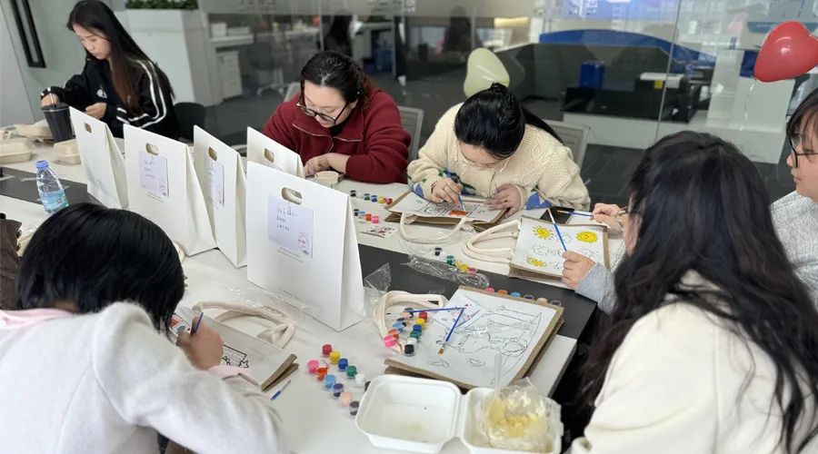 花开十里，美丽如你 | XPJ储能举办三八妇女节艺术DIY活动