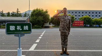 阅兵背后的故事：用军人底色书写“星榜样”风采